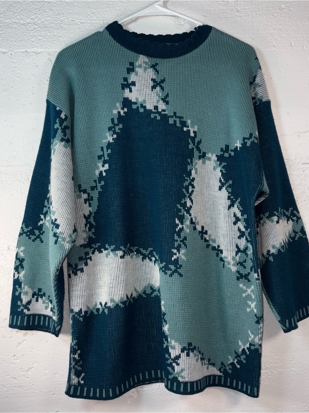 Forenza Vintage Teal, Dark Teal & Cream Patterned Crewneck Sweater